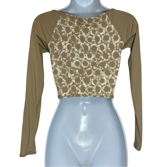 Michael Kors Tan Batik Ring Cropped Rashguard Stretchy Long Sleeve Crop Top - Picture 3 of 4